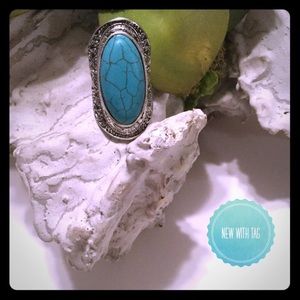 ✨❤️NEW! Statement Turquoise & Silver Ring